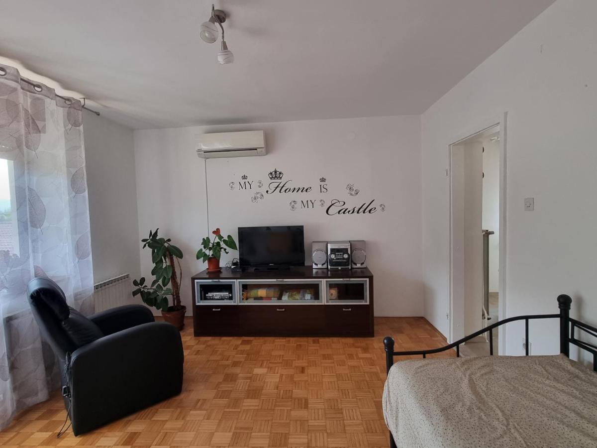 Apartma Doma Tolmin Exterior photo